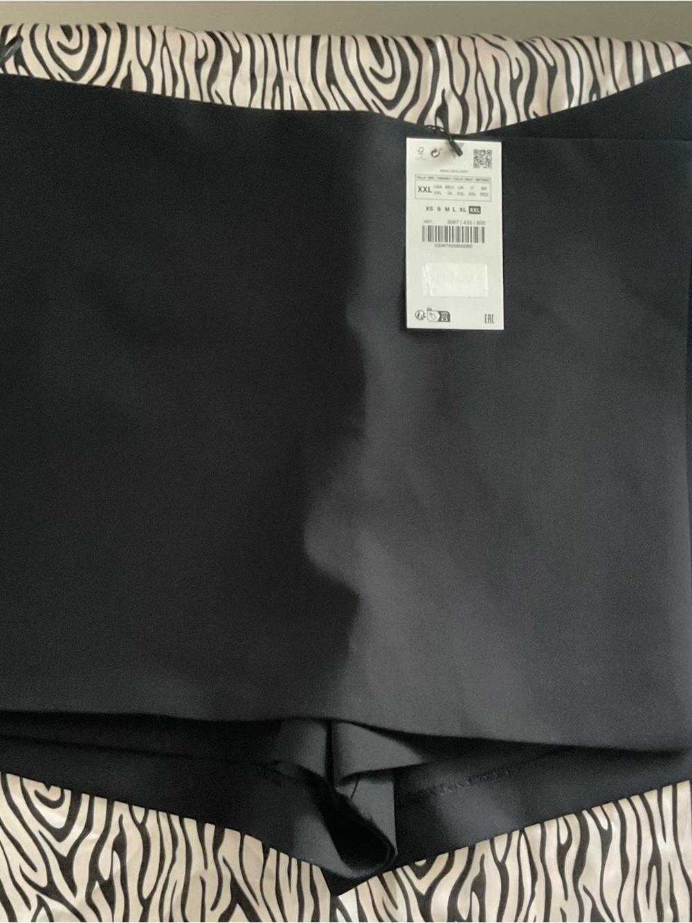 NWT Zara Black Skort